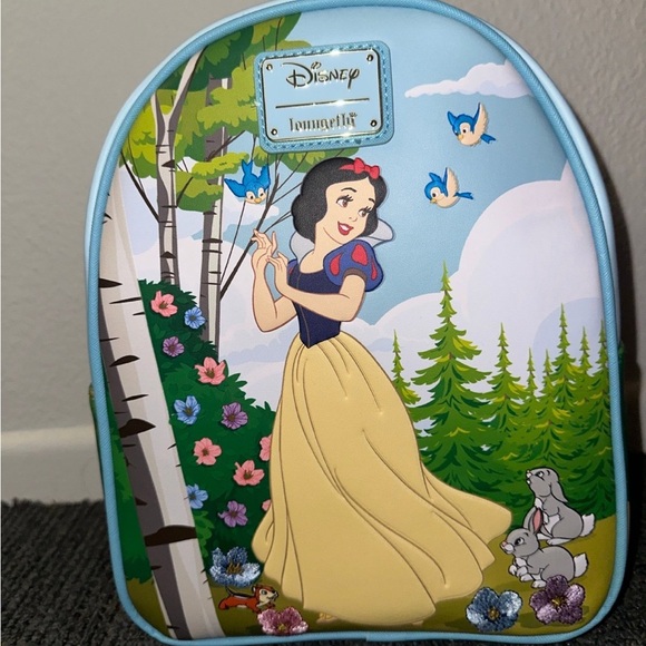 Snow White and the seven dwarfs Disney Loungefly Mini Backpack and wallet set